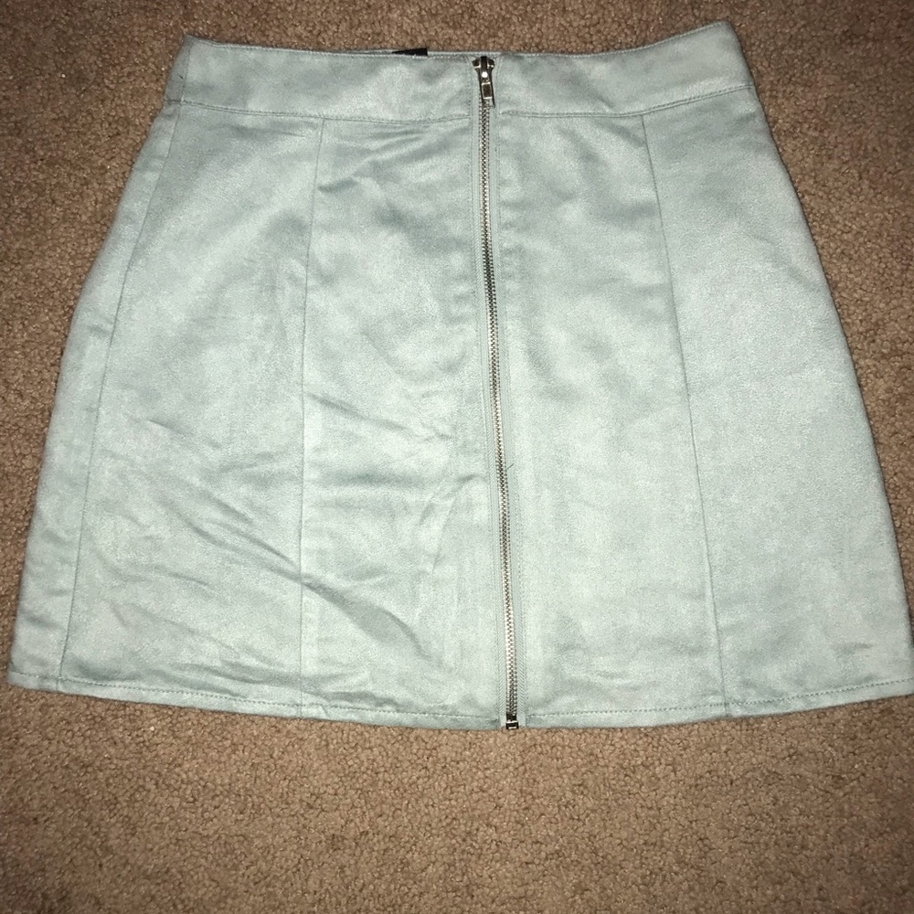 Light blue suede skirt XS